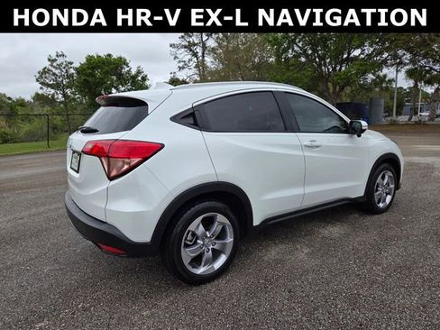 Used 2017 Honda HR-V EX-L image 3