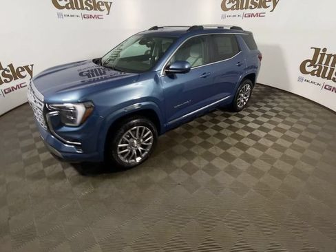 Used 2026 GMC Terrain Denali AWD/4WD image 4