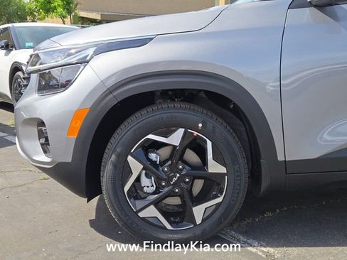 New 2026 Kia Seltos S FWD image 9