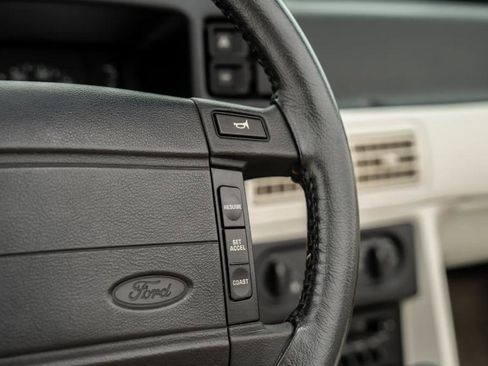 Used 1990 Ford Mustang LX image 12