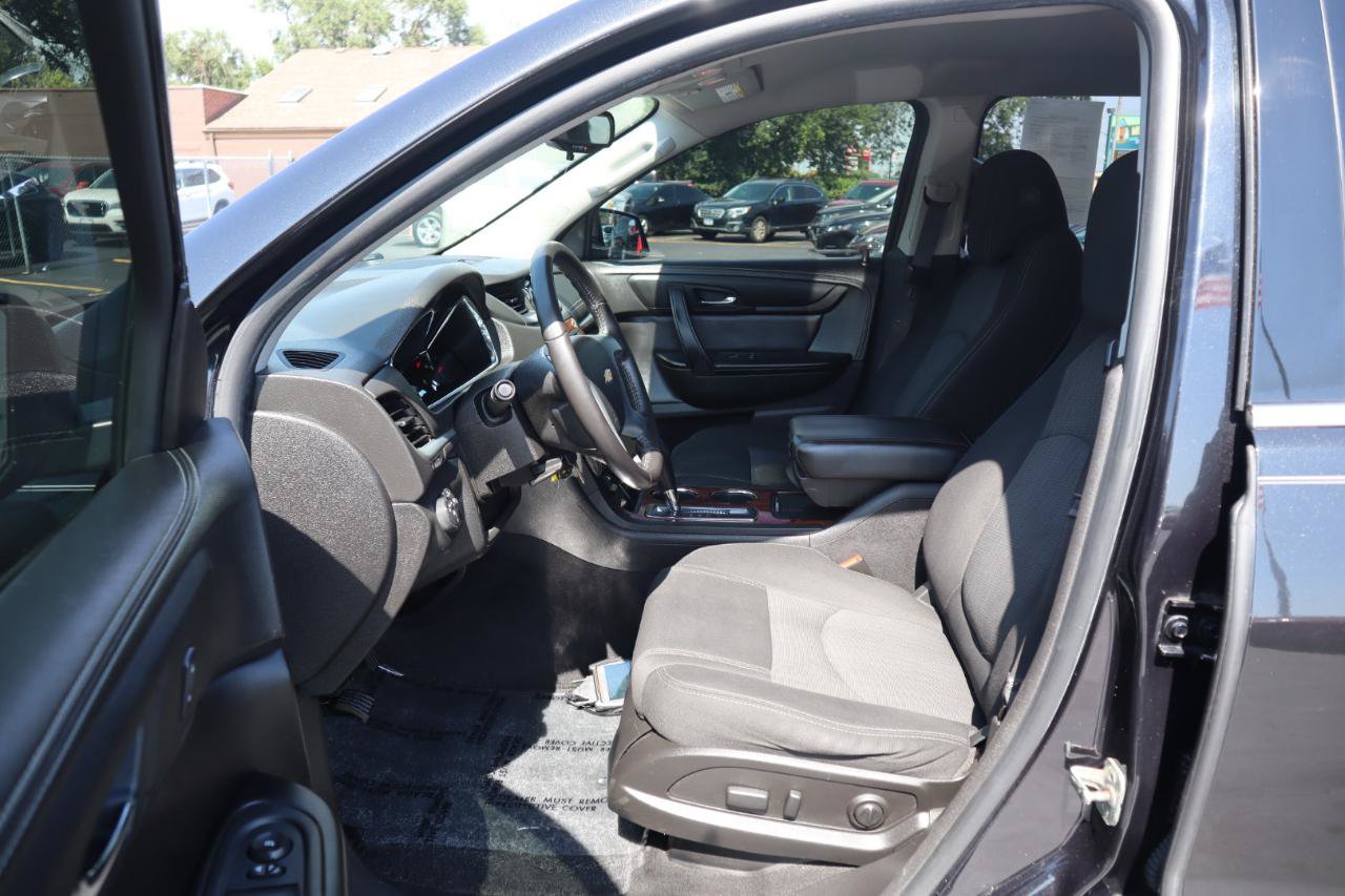 Used 2014 Chevrolet Traverse LT FWD image 19