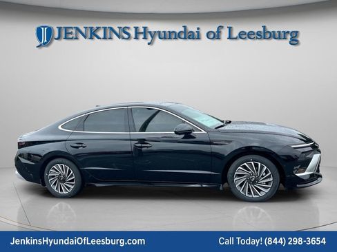 New 2026 Hyundai Sonata Limited image 2