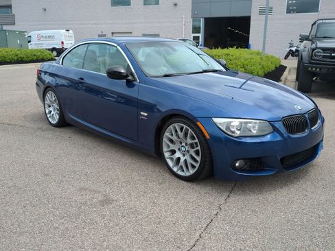 Used 2013 BMW 335is Convertible RWD image 2