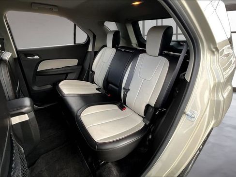 Used 2016 Chevrolet Equinox LTZ w/ Enhanced Convenience Package image 26