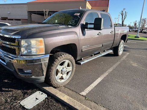 Used 2011 Chevrolet Silverado 2500 LTZ w/ LTZ Plus Package image 25