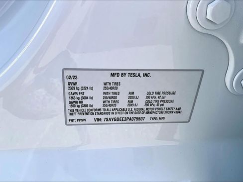 Used 2023 Tesla Model Y Long Range AWD/4WD image 34