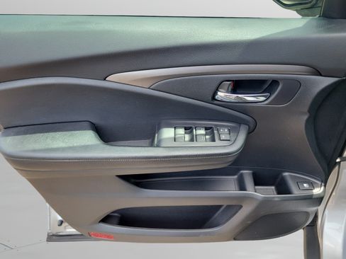 Certified 2019 Honda Ridgeline RTL-T image 23