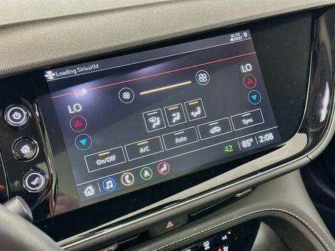 Used 2023 Buick Envision Avenir AWD/4WD image 19