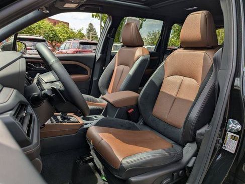 Certified 2025 Subaru Forester Touring AWD/4WD image 30