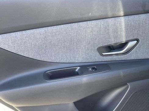 New 2026 Hyundai Elantra Limited image 10