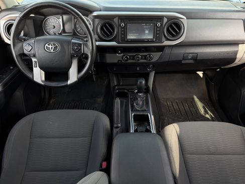 Used 2016 Toyota Tacoma SR5 w/ Towing Package RWD image 13