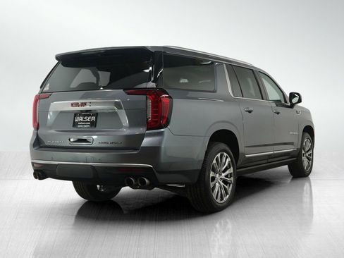 Used 2021 GMC Yukon XL Denali w/ Denali Premium Package image 5