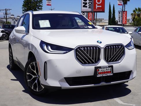 Used 2026 BMW X3 xDrive30i AWD/4WD image 2
