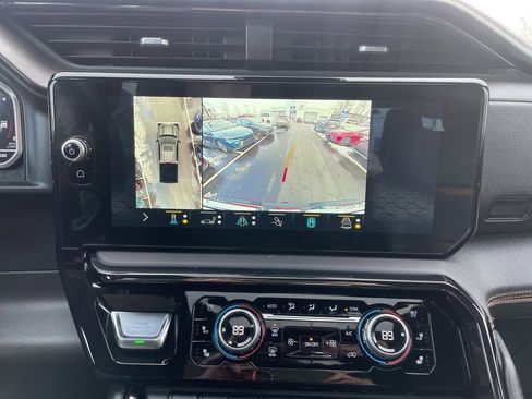 Used 2022 GMC Sierra 1500 AT4 w/ AT4 Premium Package image 33