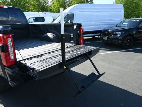 New 2025 Ford F350 Lariat w/ Lariat Ultimate Package image 23