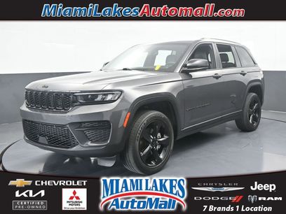 Used 2023 Jeep Grand Cherokee Altitude