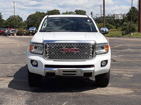 Used 2019 GMC Canyon Denali image 8
