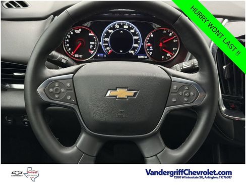 Certified 2023 Chevrolet Traverse Premier FWD image 12