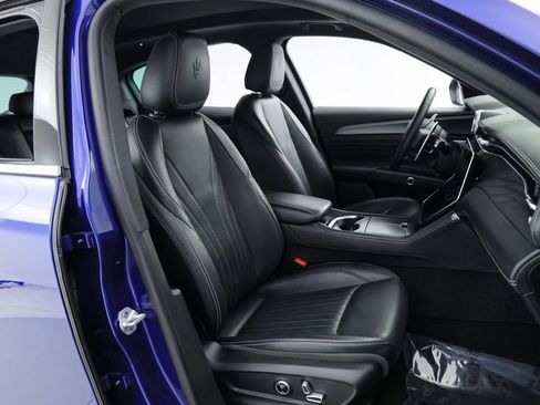Certified 2023 Maserati Grecale Modena AWD/4WD image 12