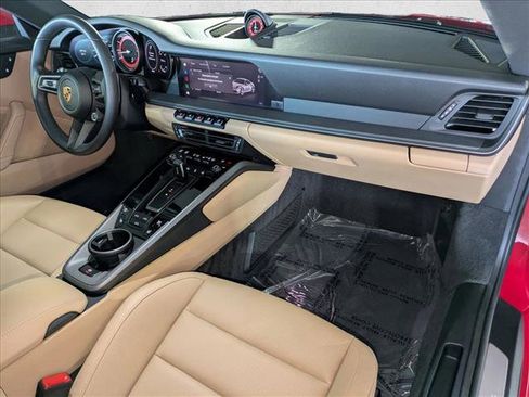 Used 2024 Porsche 911 Carrera 4 AWD/4WD image 19