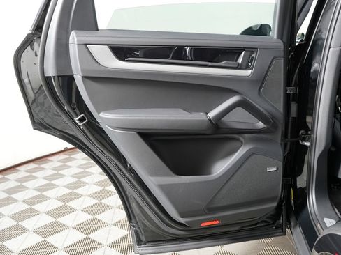 New 2026 Porsche Cayenne AWD/4WD image 32