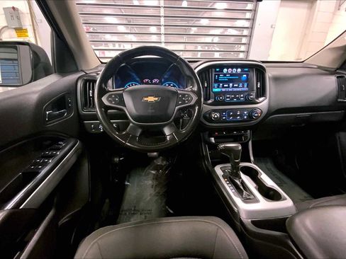 Used 2016 Chevrolet Colorado LT w/ LT Convenience Package image 5