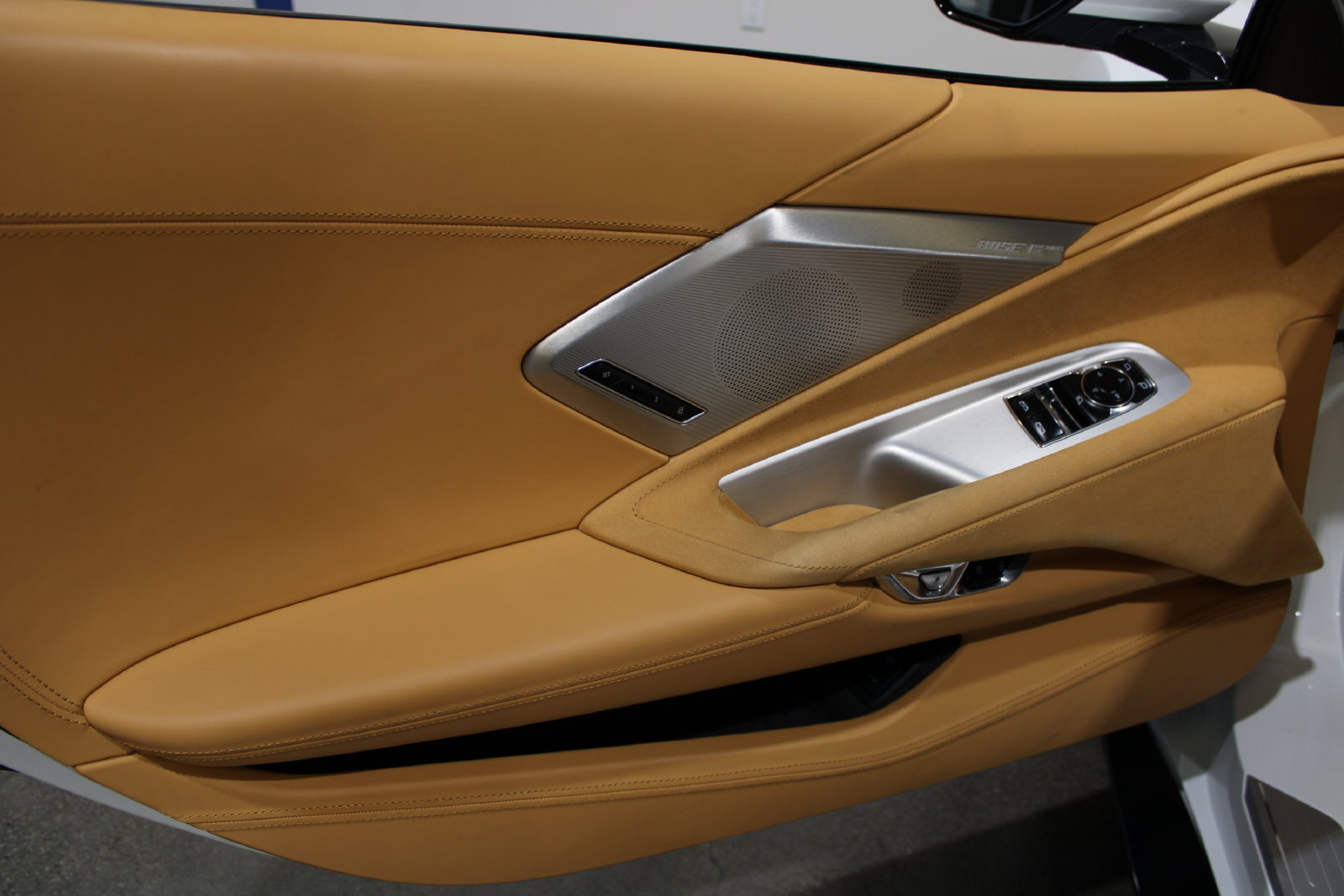 Used 2023 Chevrolet Corvette Stingray Premium Cpe w/ Z51 Performance Package RWD image 23