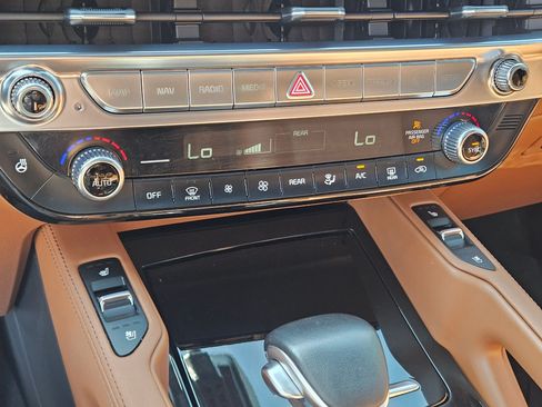 Used 2024 Kia Telluride SX Prestige X-Pro AWD/4WD image 26