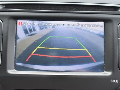 Used 2014 Kia Sorento LX image 23