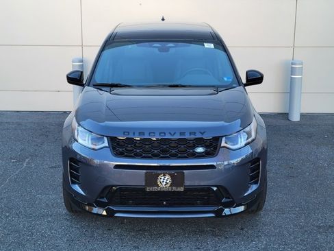 Used 2025 Land Rover Discovery Sport Dynamic SE image 8
