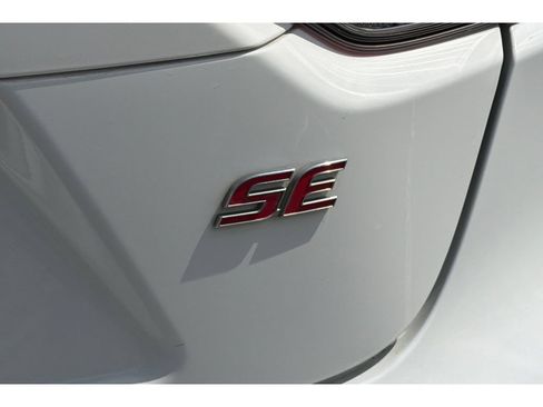 Used 2021 Toyota Corolla SE w/ Carpet Mat Package (TMS) FWD image 30