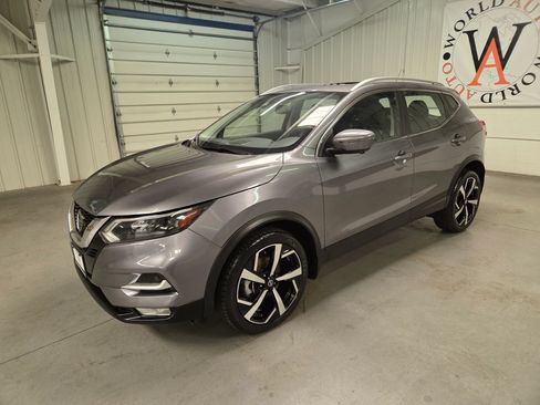 Used 2021 Nissan Rogue Sport SL w/ Premium Package AWD/4WD image 2