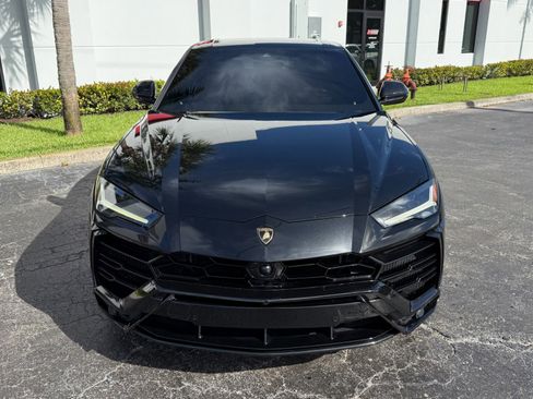 Used 2019 Lamborghini Urus image 8