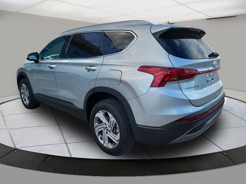Used 2023 Hyundai Santa Fe SEL image 3