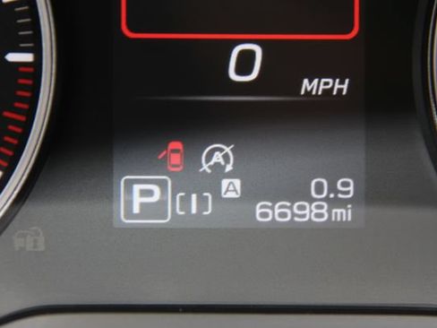 Used 2025 Subaru Crosstrek 2.5i Premium AWD/4WD image 26