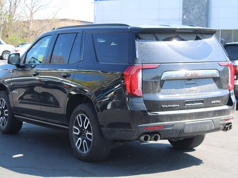 Used 2023 GMC Yukon AT4 w/ AT4 Premium Plus Package AWD/4WD image 3