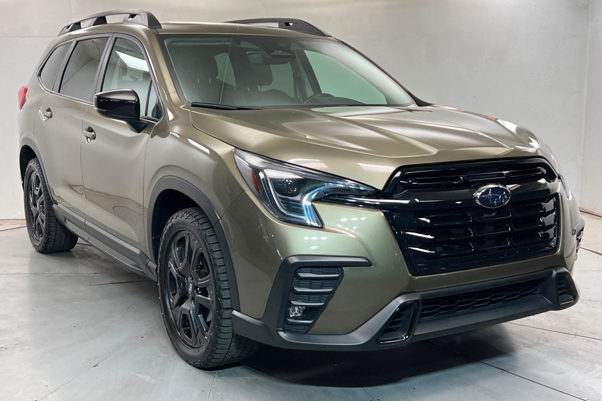 Used 2024 Subaru Ascent Onyx Edition AWD/4WD image 8