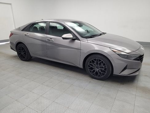 Used 2023 Hyundai Elantra SEL w/ Convenience Package image 11