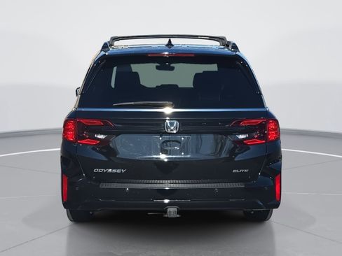 Used 2025 Honda Odyssey Elite image 4
