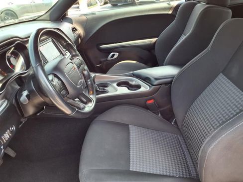 Used 2022 Dodge Challenger GT RWD image 14