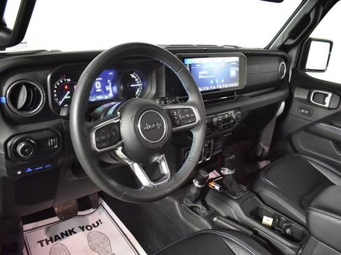 Used 2024 Jeep Wrangler High Altitude AWD/4WD image 13
