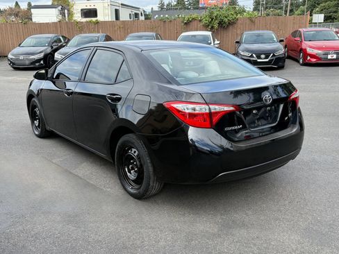 Used 2016 Toyota Corolla LE FWD image 5