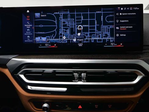 Used 2024 BMW 330i Sedan w/ Premium Package image 14