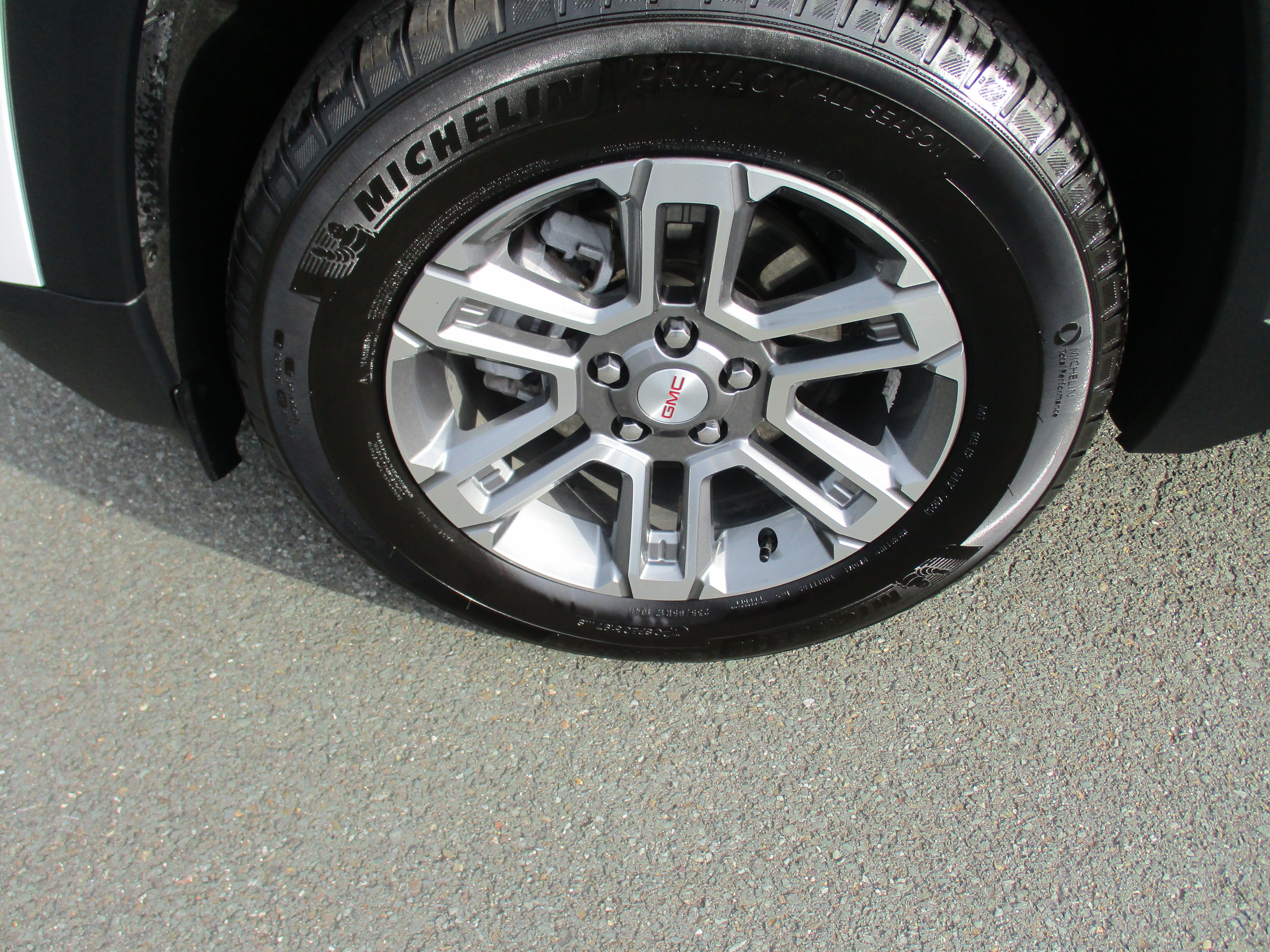 Certified 2026 GMC Terrain Elevation AWD/4WD image 9