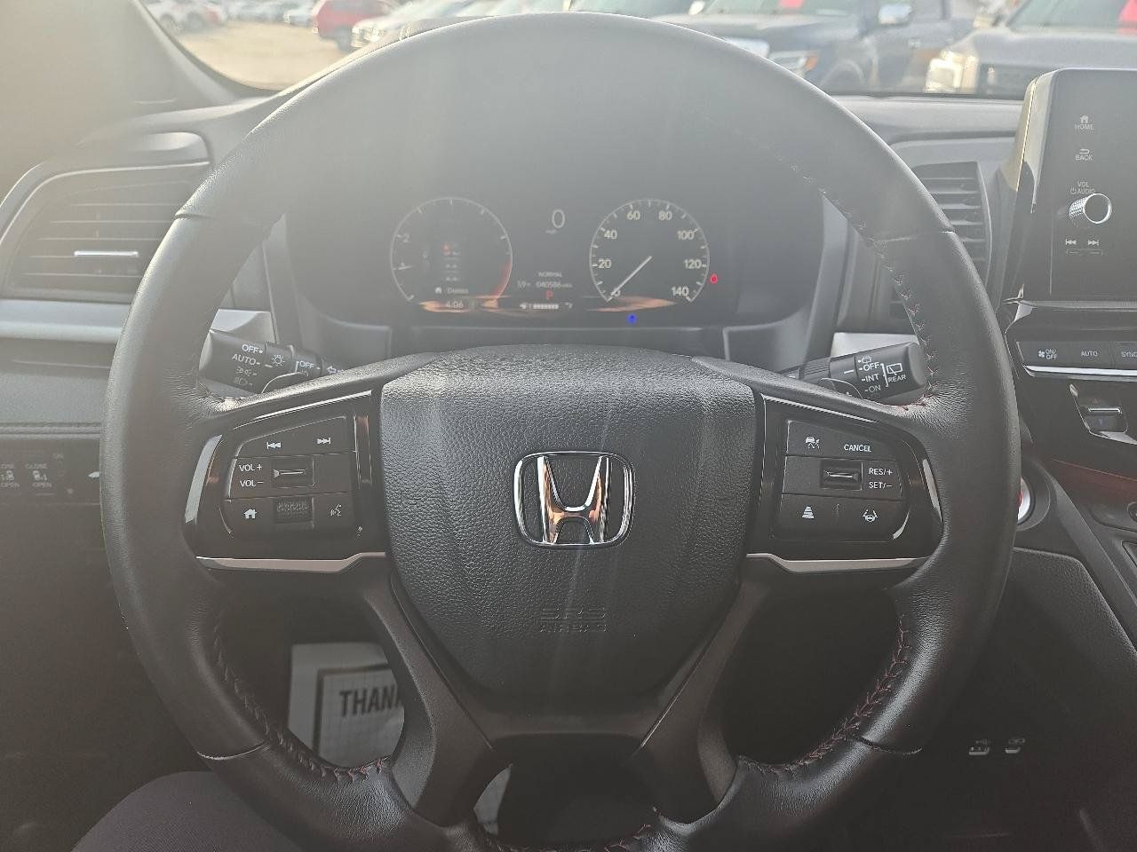 Used 2025 Honda Odyssey Sport-L image 18
