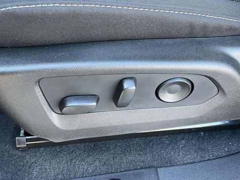 New 2026 Chevrolet Colorado LT image 17