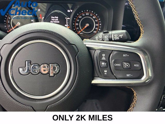 Used 2024 Jeep Wrangler Unlimited Sahara AWD/4WD image 38