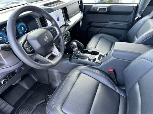 New 2025 Ford Bronco Badlands w/ Sasquatch Package image 9