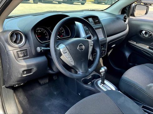 Used 2019 Nissan Versa SV image 15