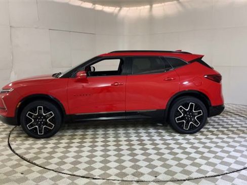 Used 2023 Chevrolet Blazer RS w/ Enhanced Convenience Package image 5